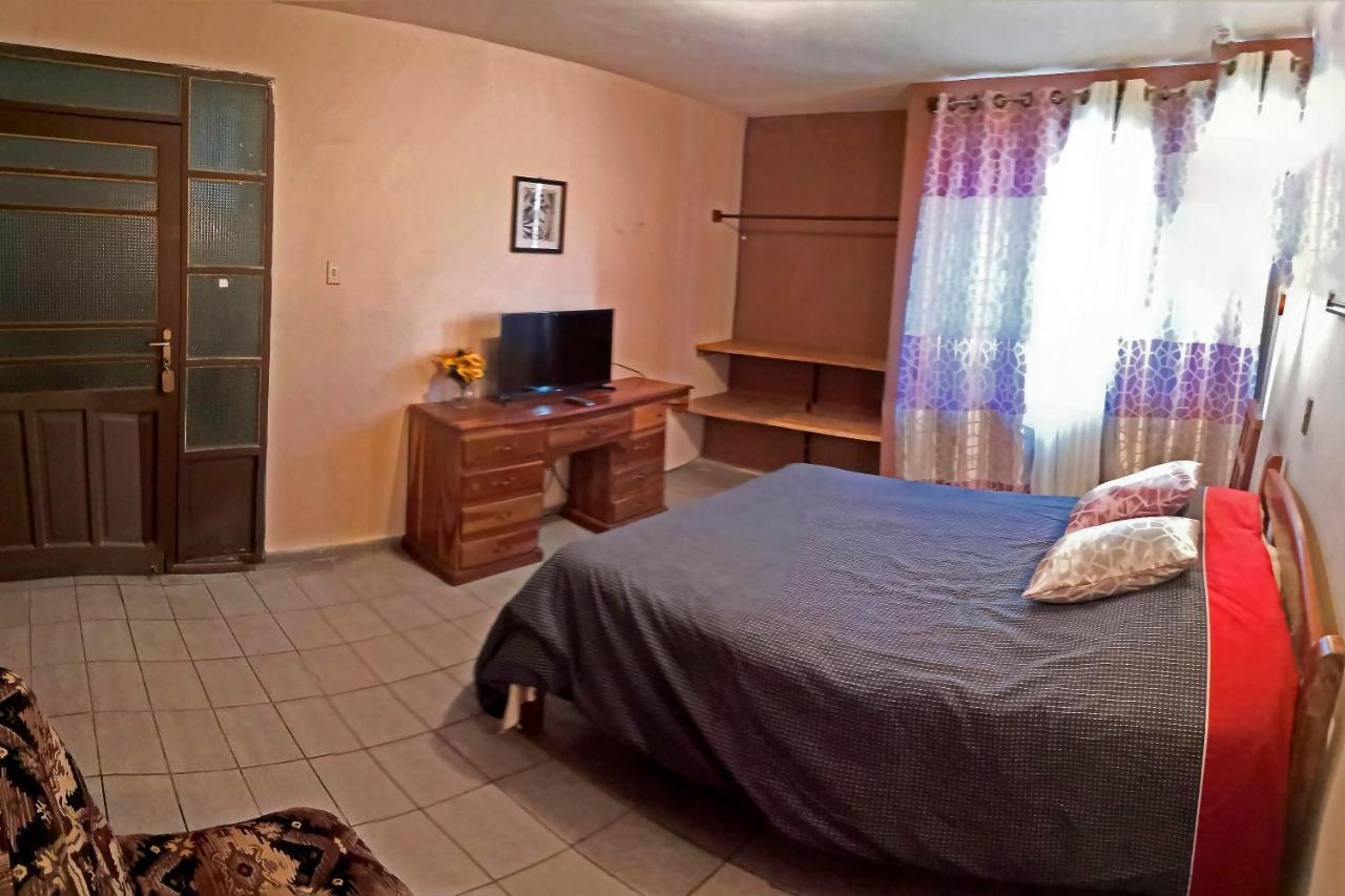 Casa Discreta Cochabamba Hotel Екстериор снимка