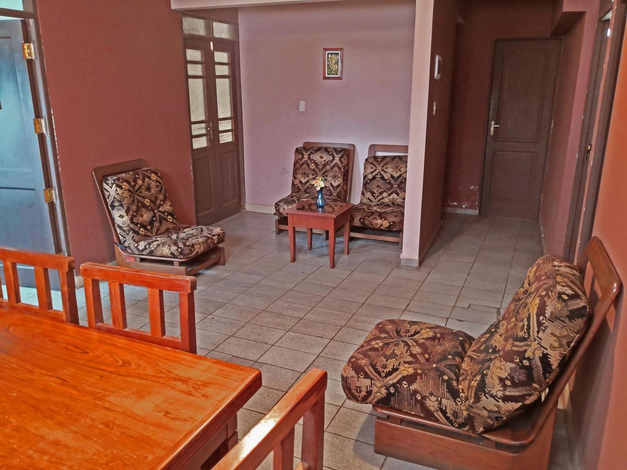 Casa Discreta Cochabamba Hotel Екстериор снимка